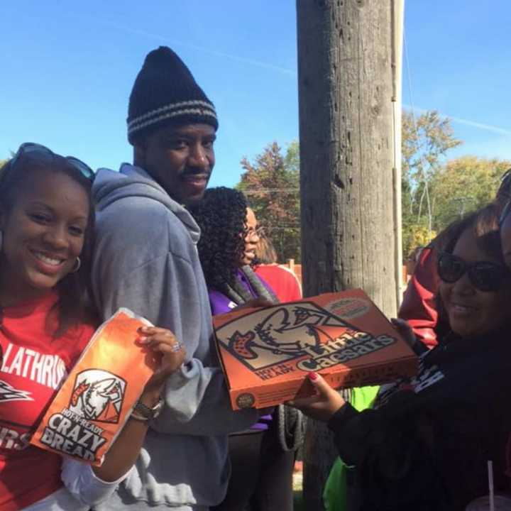 Little Caesars has plans to add new &quot;hot and ready&quot; pizza franchises in Westchester, Rockland, Putnam and Dutchess counties as well as in northern New Jersey and Fairfield, Conn.