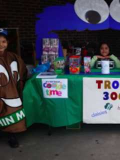 Girl Scouts in Bridgeport Begin Taking Cookie Orders