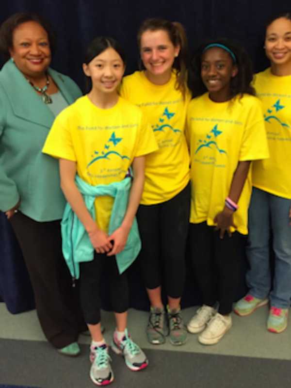 Middle School Girls From Stamford Gather To Focus On Leadership