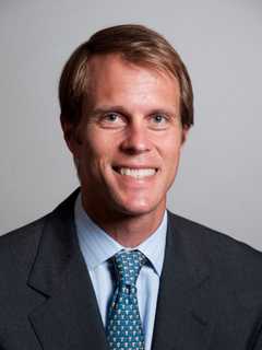 Danbury Surgeon Performs Rare Meniscus Transplants On Outpatient Basis