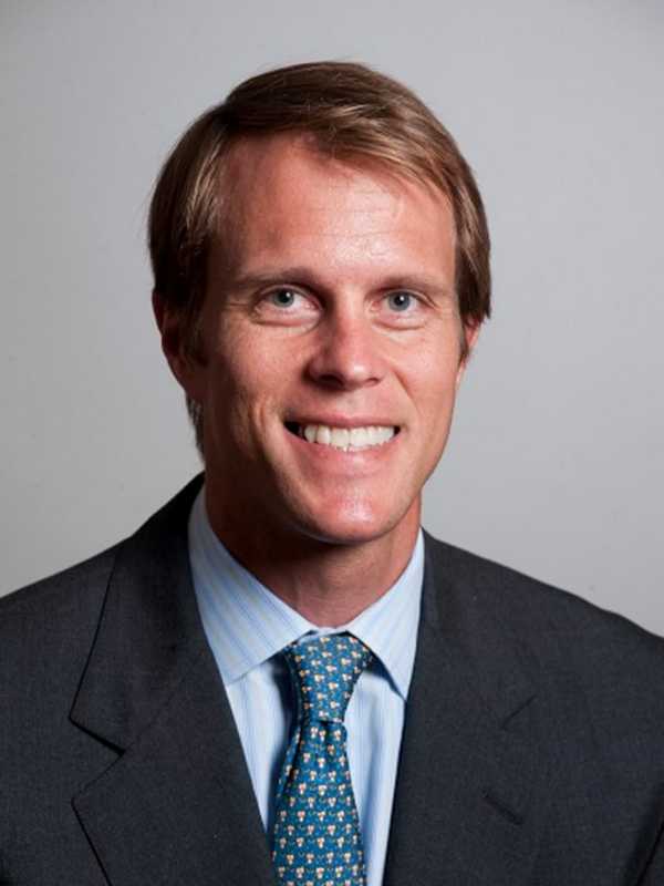 Danbury Surgeon Performs Rare Meniscus Transplants On Outpatient Basis
