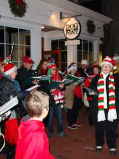 Ridgefield Residents Step Out For A Holiday Community Stroll