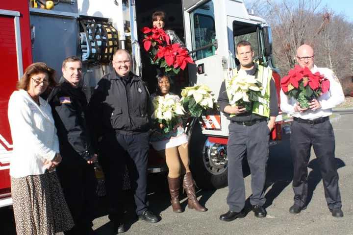 New Canaan Fire Department Helps Waveny LifeCare Celebrate Holidays
