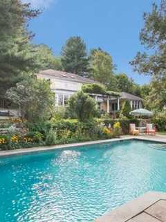 Recently-Listed Redding Oasis Priced To Move
