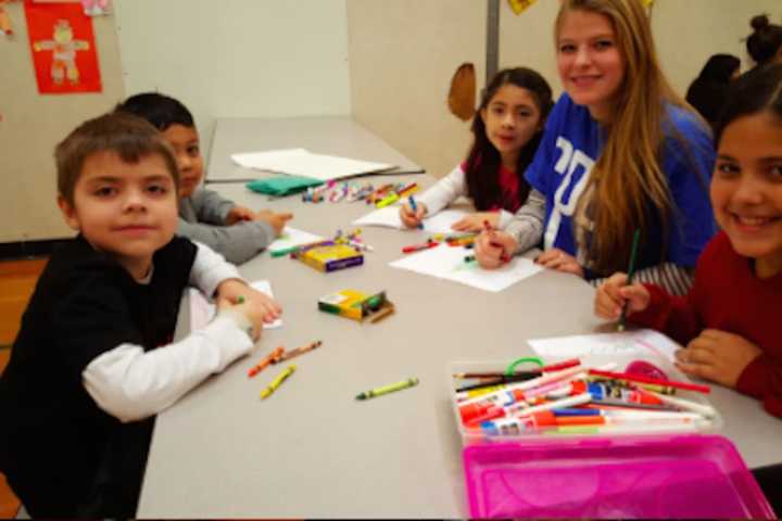 Stamford Mentoring Program Connects Older Students With Younger Ones