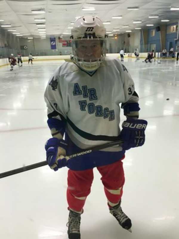 Darien's Harold H. Dean Sets World Record As Oldest Hockey Player