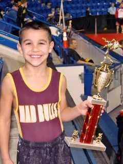 Norwalk Mad Bulls Wrestlers Take 2nd In 130-Team Tourney In Massachusetts