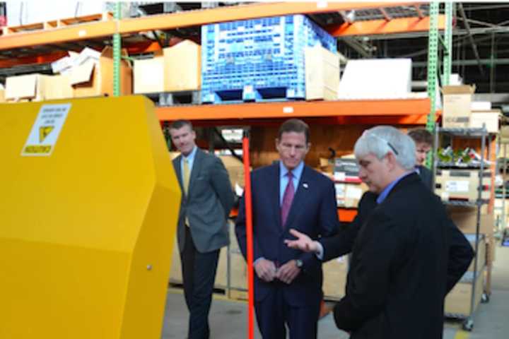 Blumenthal Hails Train Safety Technology In Visit To Sperry Rail In Danbury