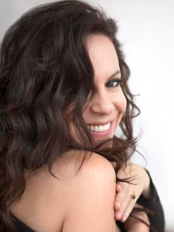 Grammy-Nominated Bebel Gilberto Brings Brazilian Rhythms To Ridgefield