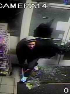 Shelton Police Probe Links In Smash-And-Grab Burglaries In Several Towns