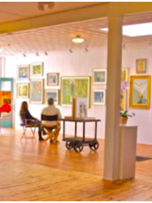 Fairfield's Southport Gallery Celebrates Artists In Tour