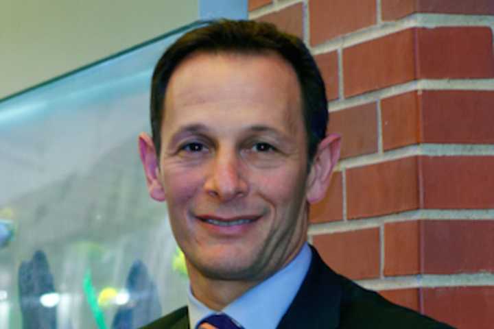 Lampert Elected New Chairman Of New Canaan's Waveny LifeCare Network