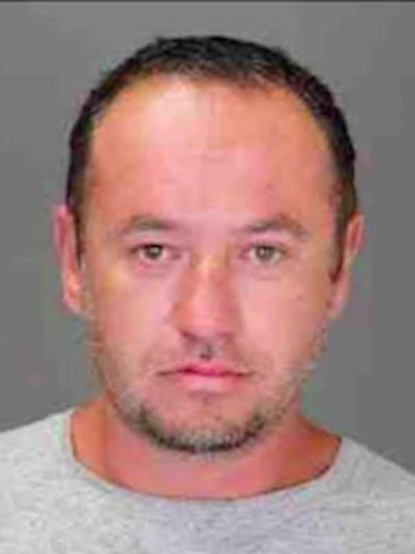 Police Asks Public's Help In Search For Wanted Rockland Man