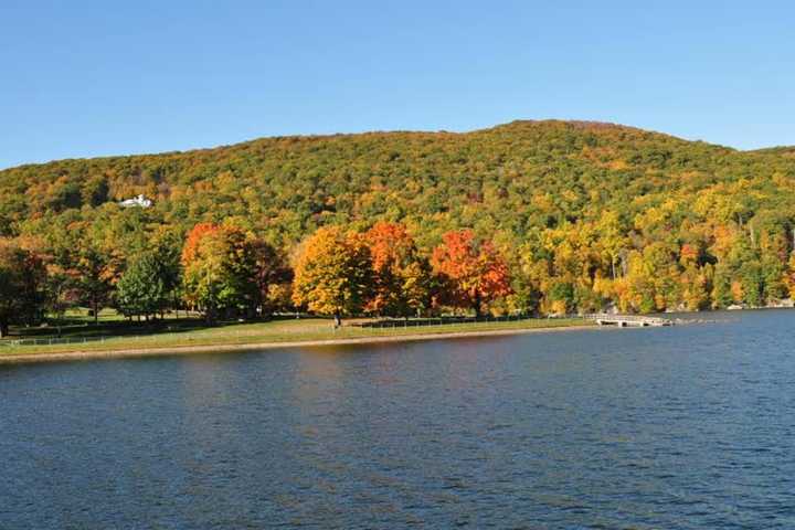 Candlewood Lake Takes Part In Zebra Mussel Research