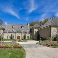 Bedford Country Stone Manor Offers Privacy, Charm