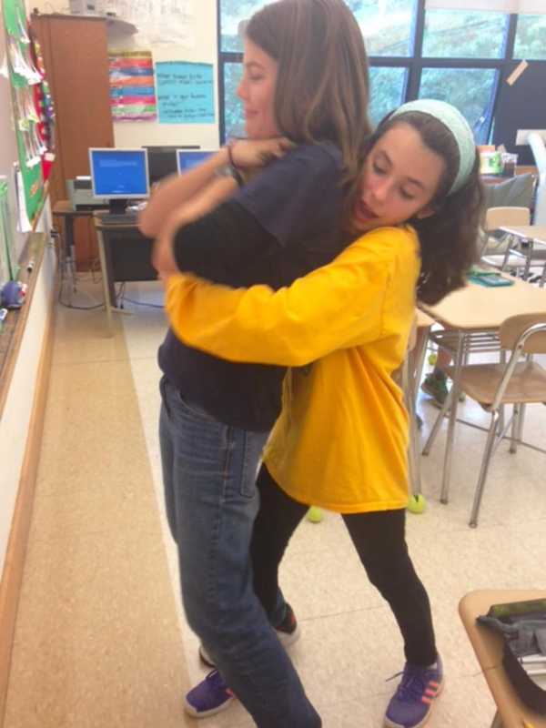 Irvington Middle School Students Perform Heimlich Maneuver In Health Class