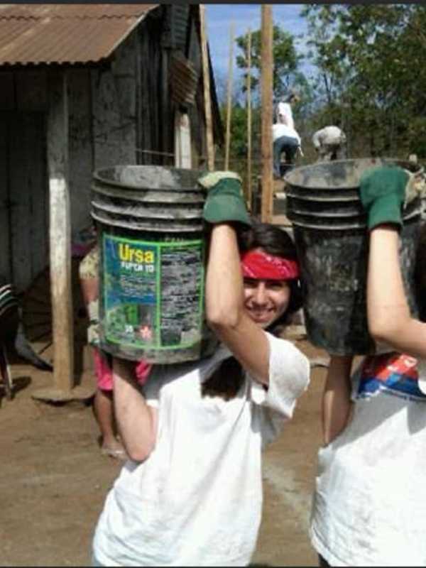 Temple Shaaray Tefila, Bedford Presbyterian Church Build Homes In Nicaragua
