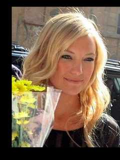 Actress Kate Hudson Signs Her Book On Healthy Living At Ridgewood Bookstore