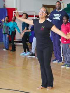 RJ Bailey Students Break It Down With Harlem Dance Theater