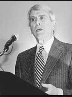 Ambassador Thomas Niles Speaks At Retired Men's Meeting In Greenwich