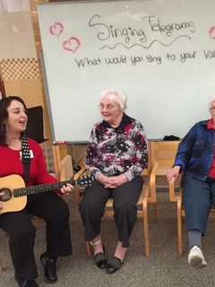 Waveny LifeCare Network Hosts Valentine's Event