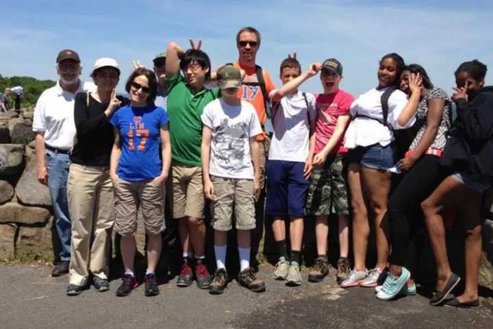 Leonia United Methodist Church Organizes Day Hike To Tallman Mountain