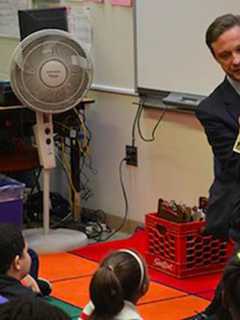 Norwalk Rep. Wilms Visits Silvermine Elementary School