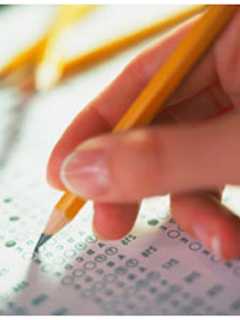 Trumbull Library Seeks To Demystify College Admissions