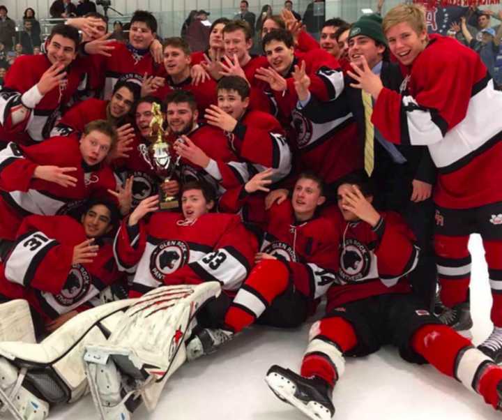 The Glen Rock boys hockey team will face Ramsey in the state finals Monday night in Newark.