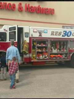 Kids Enjoy Touch A Truck Event At Huntington Fire Company In Shelton