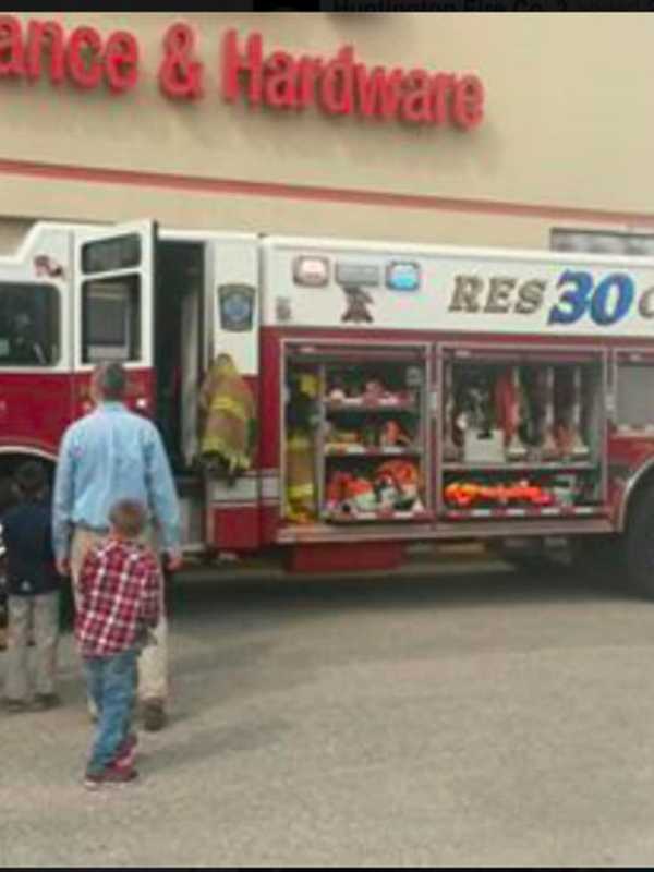 Kids Enjoy Touch A Truck Event At Huntington Fire Company In Shelton