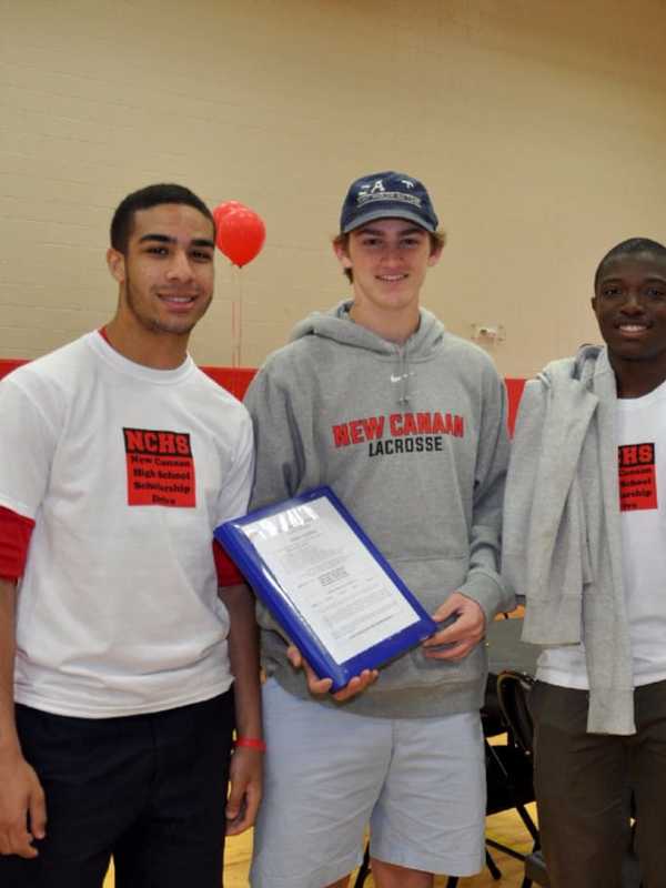 Students Going Door-To-Door For New Canaan High School Scholarship Drive