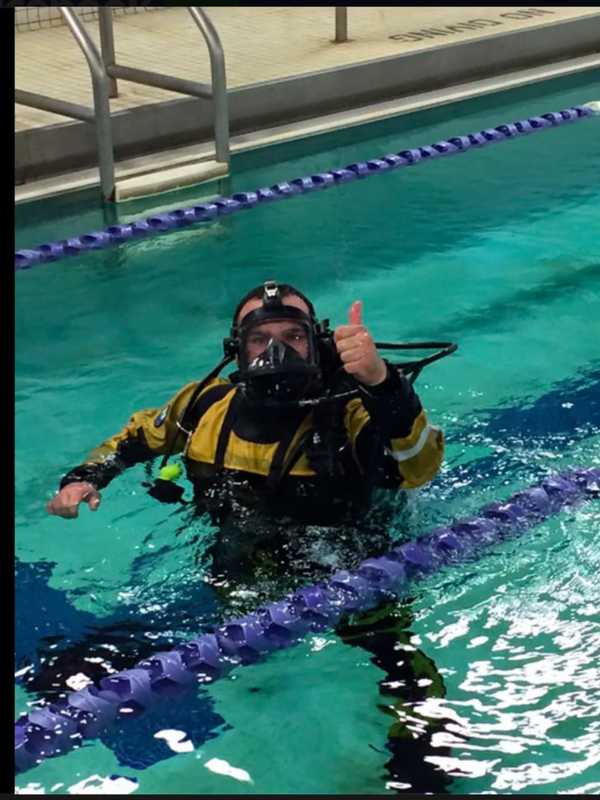 Brookfield Police Dive Team Completes Annual Agility Test
