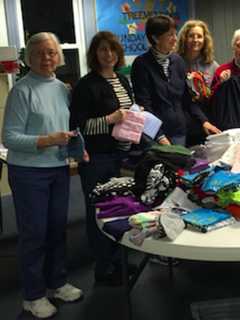 New Canaan Church Women Make Kits For Lutheran World Relief