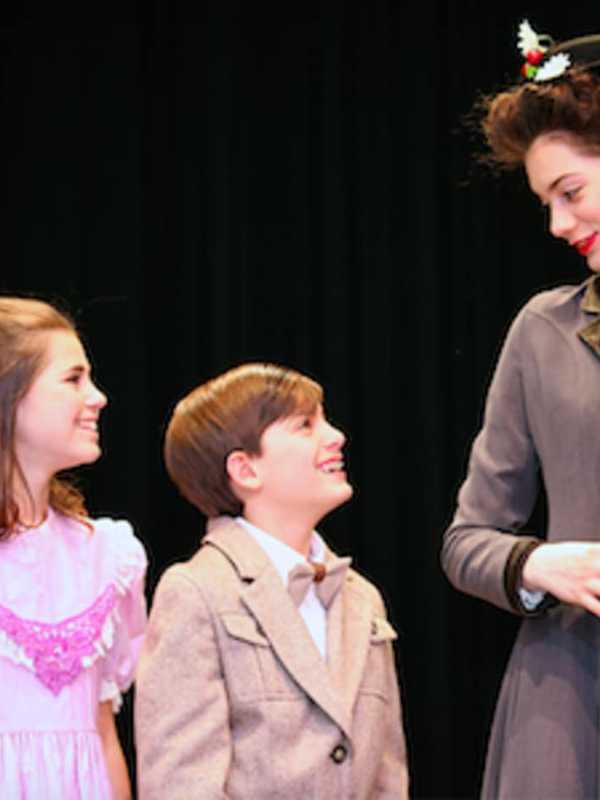 Coleytown Middle School in Westport Stages 'Mary Poppins'