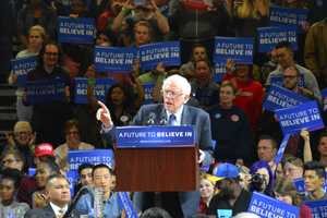Bernie Sanders Pays Tribute To FDR At Hudson Valley Rally