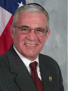 Elmwood Park School Board Member Should Step Down, Assemblyman Says
