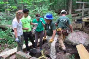Mahwah Volunteers Clean Up Hiking Trail