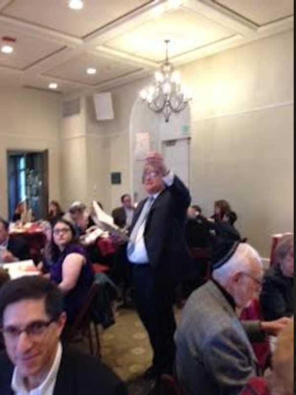 Celebrate Passover at Temple Shaaray Tefila