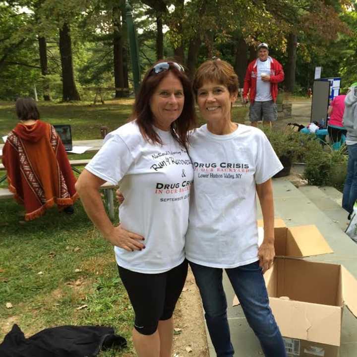 Victoria Meitz, founder of Run4Recovery and Susan Salomone, founder of Drug Crisis in our Backyard at last year’s Run4Recovery fundraiser.