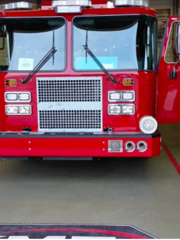 Members Of Stamford's Fire Apparatus Committee Check Out New Engine