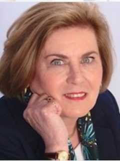 Brookfield Chamber Presenting 'Stop Holding Yourself Back From Success'