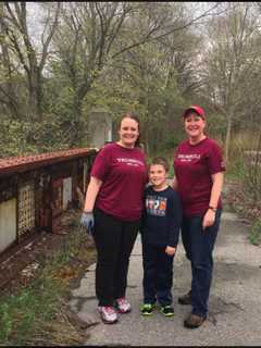 Community Women Organize 'Tidy Up Trumbull' Cleanup Day