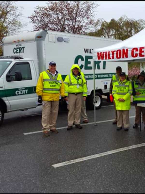 Wilton Community Emergency Response Team Helps At 5K Road Race
