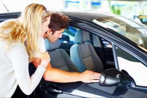 Daily Voice Autos: Does The Early Bird Get The Worm When Car Shopping?