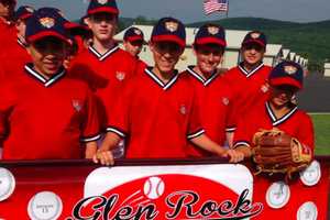 Glen Rock 12U Team Hold Cooperstown Car Wash