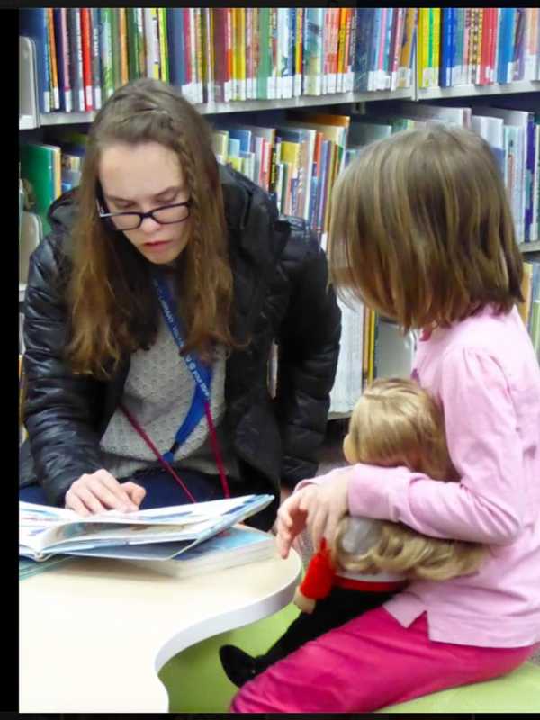 Stratford Library Seeks Teen Volunteers To Help With Reading Activities