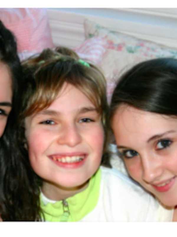 Circle Of Friends To Recognize Teen Volunteers At Fairfield Fundraiser