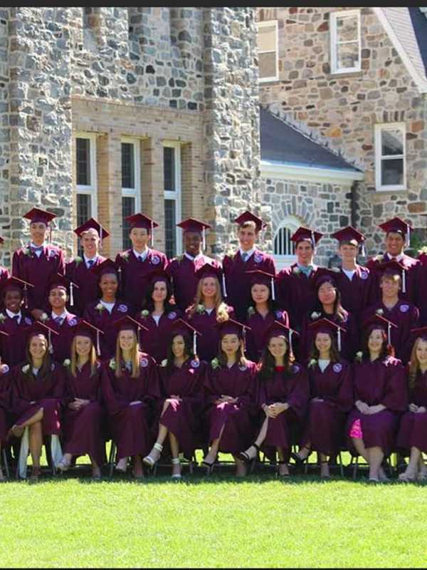 Students From Brookfield, New Fairfield Graduate From Wooster School