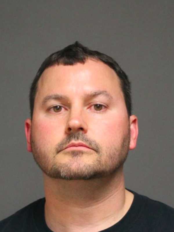 New York Man Charged In One-Car Accident In Fairfield